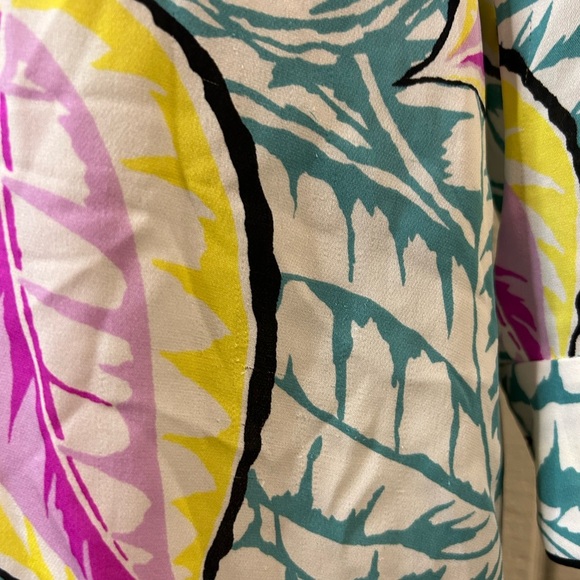 Theory Walda Caribbean Shirt Dress, size 4.  Small pull in fabric (see photos). - Picture 6 of 12